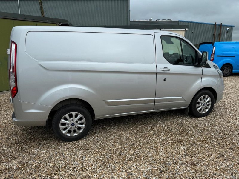 FORD TRANSIT CUSTOM