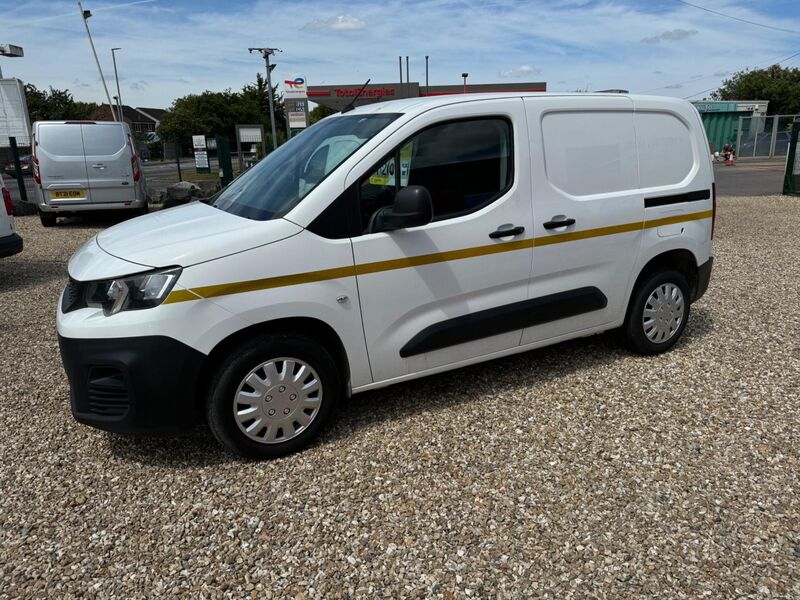 PEUGEOT PARTNER