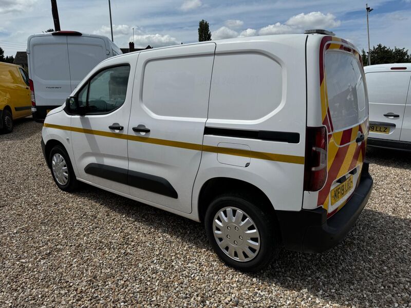 PEUGEOT PARTNER