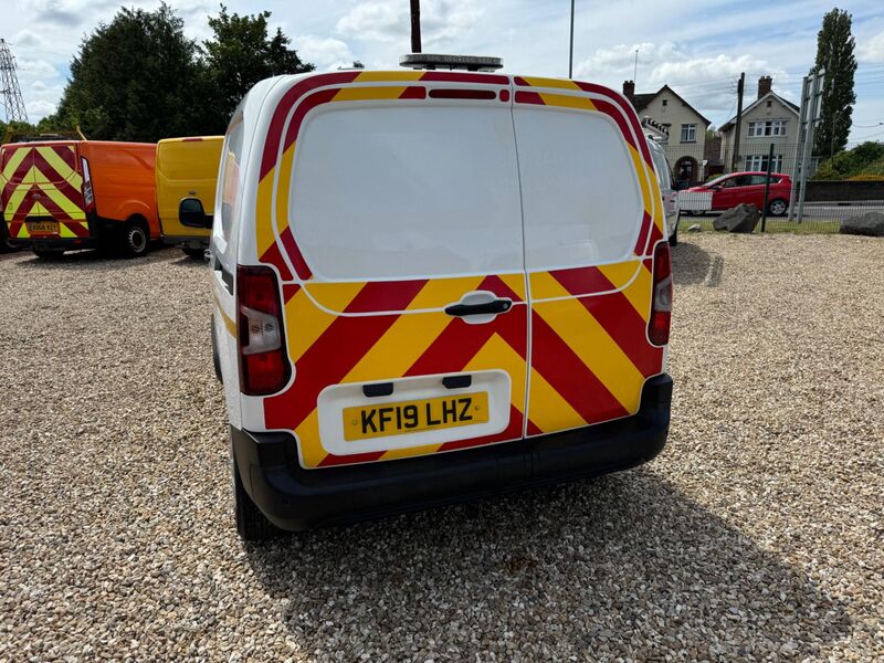 PEUGEOT PARTNER