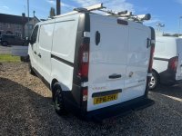 VAUXHALL VIVARO