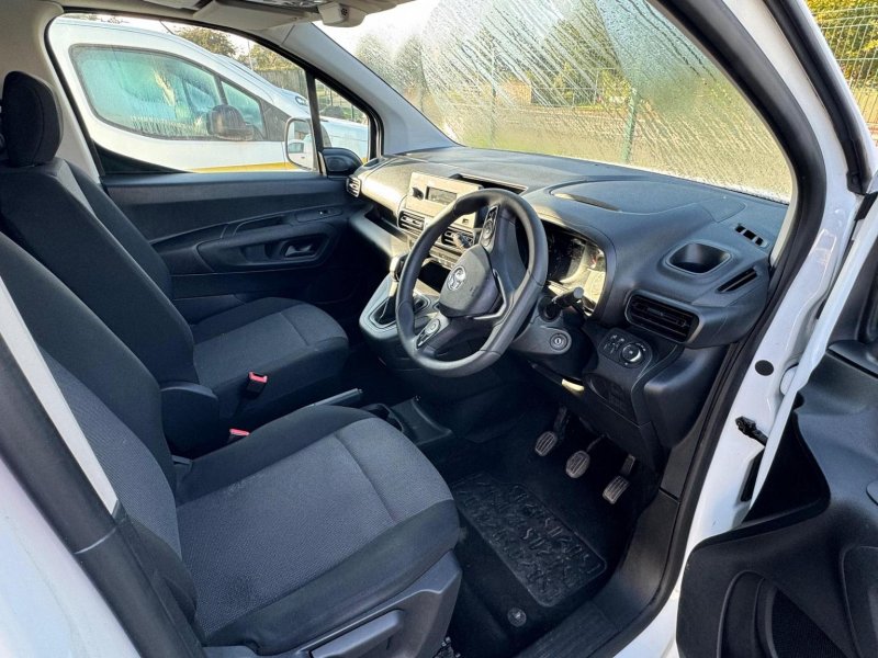 VAUXHALL COMBO