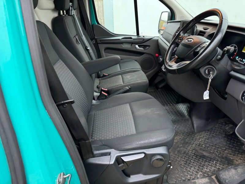 FORD TRANSIT CUSTOM