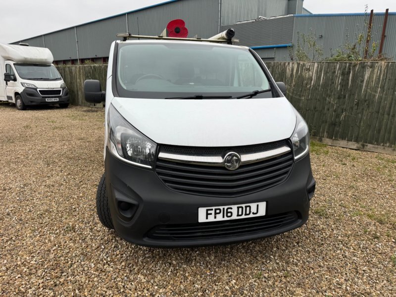 VAUXHALL VIVARO