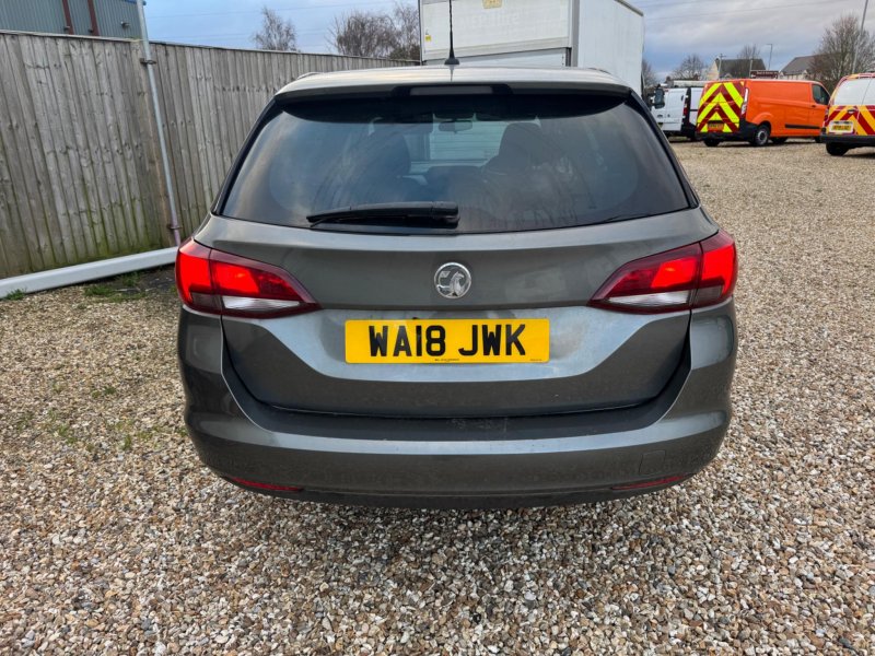 VAUXHALL ASTRA
