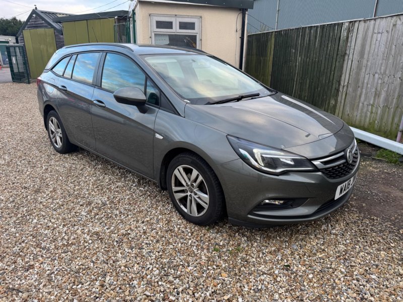 VAUXHALL ASTRA