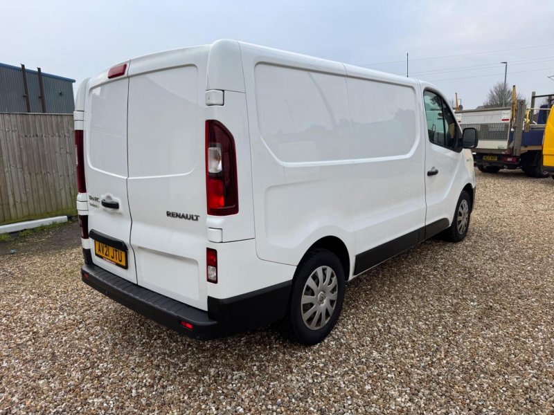 RENAULT TRAFIC