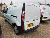 NISSAN NV250