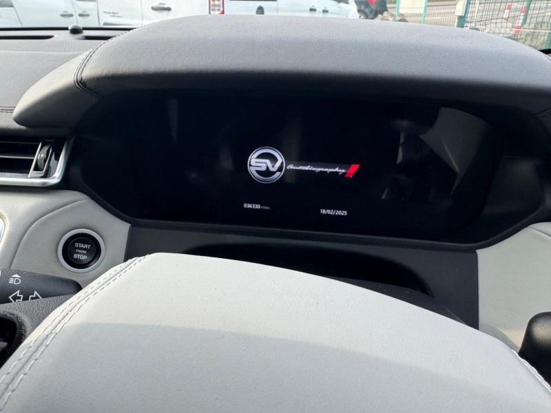 LAND ROVER RANGE ROVER VELAR