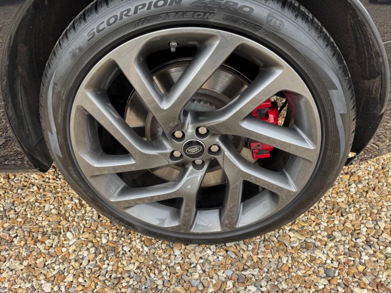 LAND ROVER RANGE ROVER VELAR