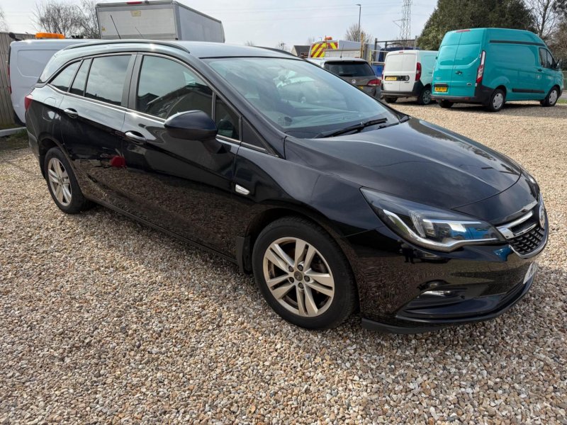 VAUXHALL ASTRA