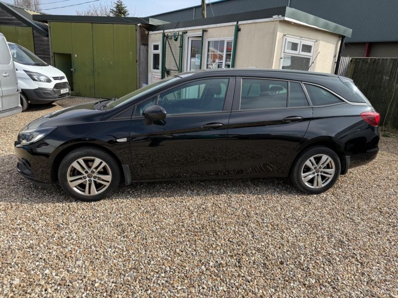 VAUXHALL ASTRA