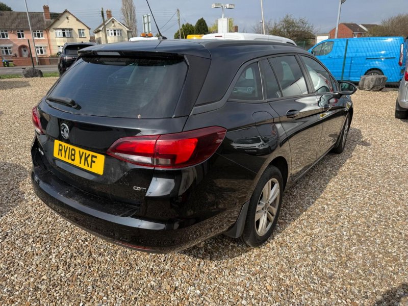 VAUXHALL ASTRA