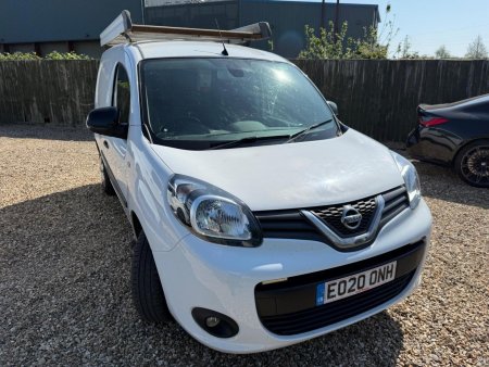 NISSAN NV250