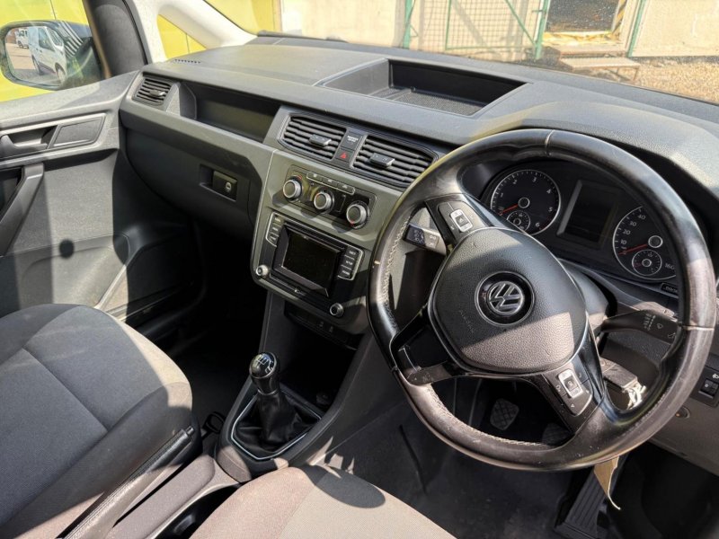 VOLKSWAGEN CADDY