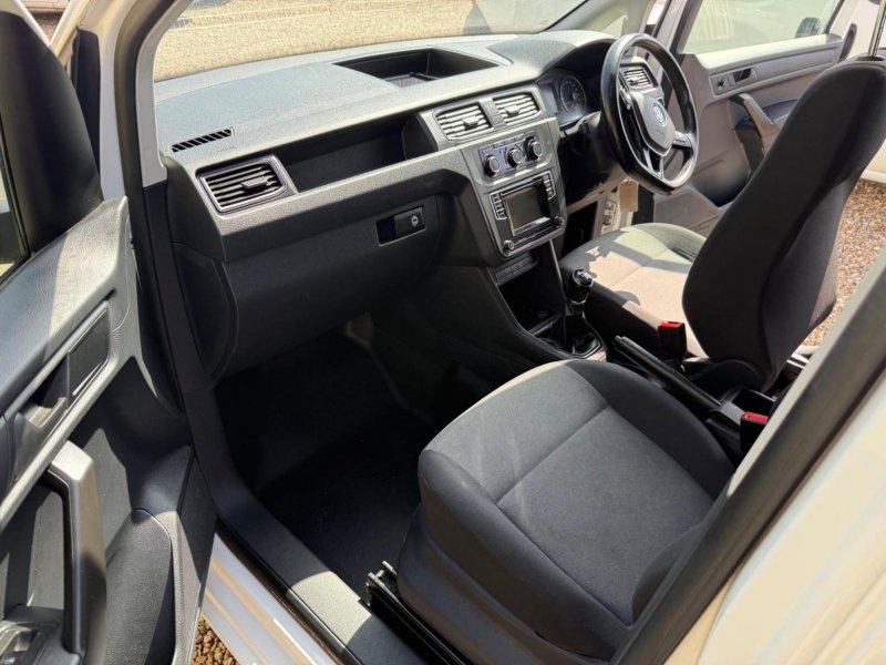 VOLKSWAGEN CADDY